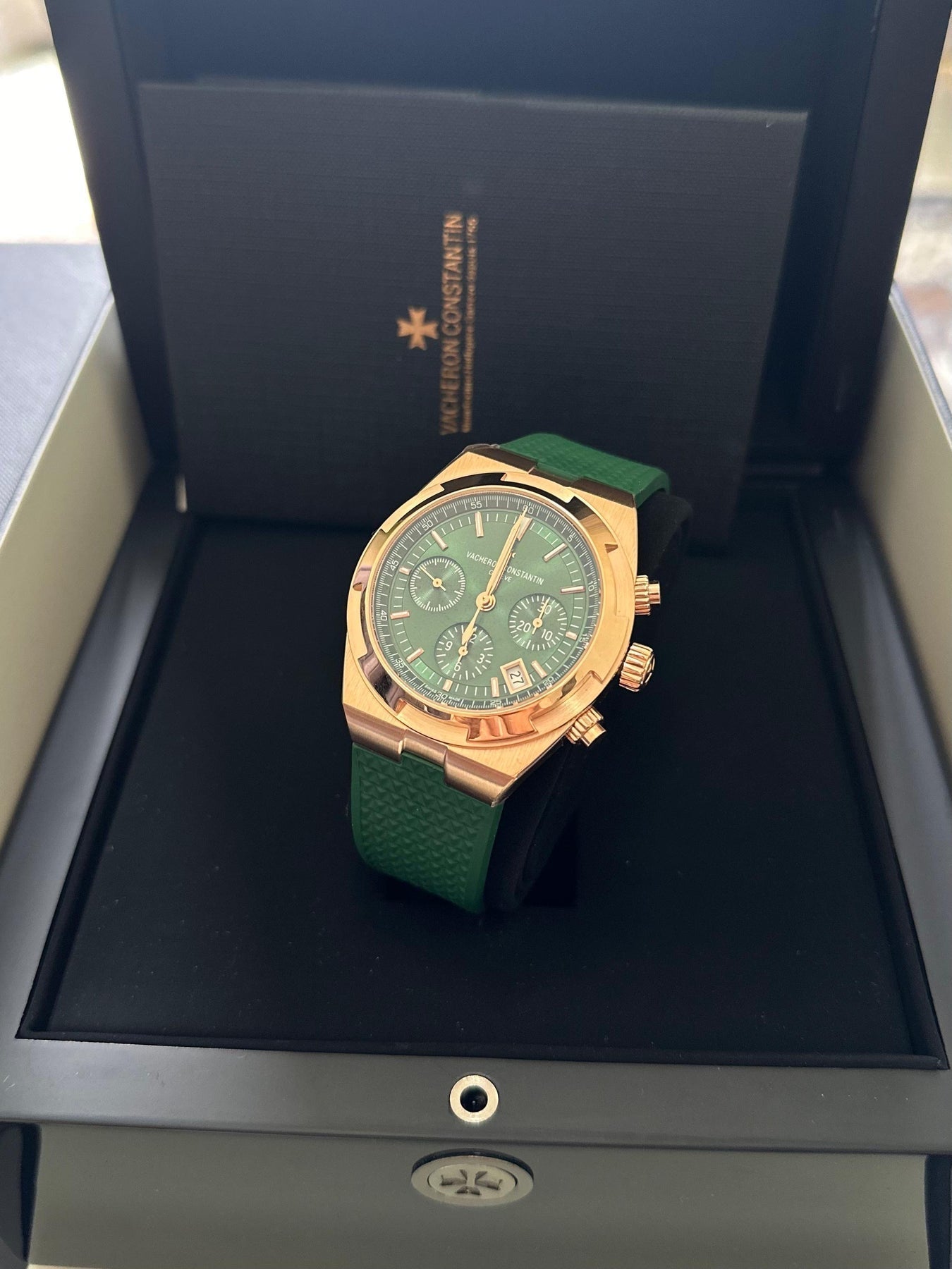 OVERSEAS CHRONOGRAPH