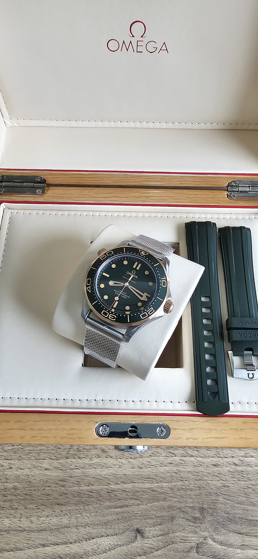 OMEGA SEAMASTER DIVER 300M