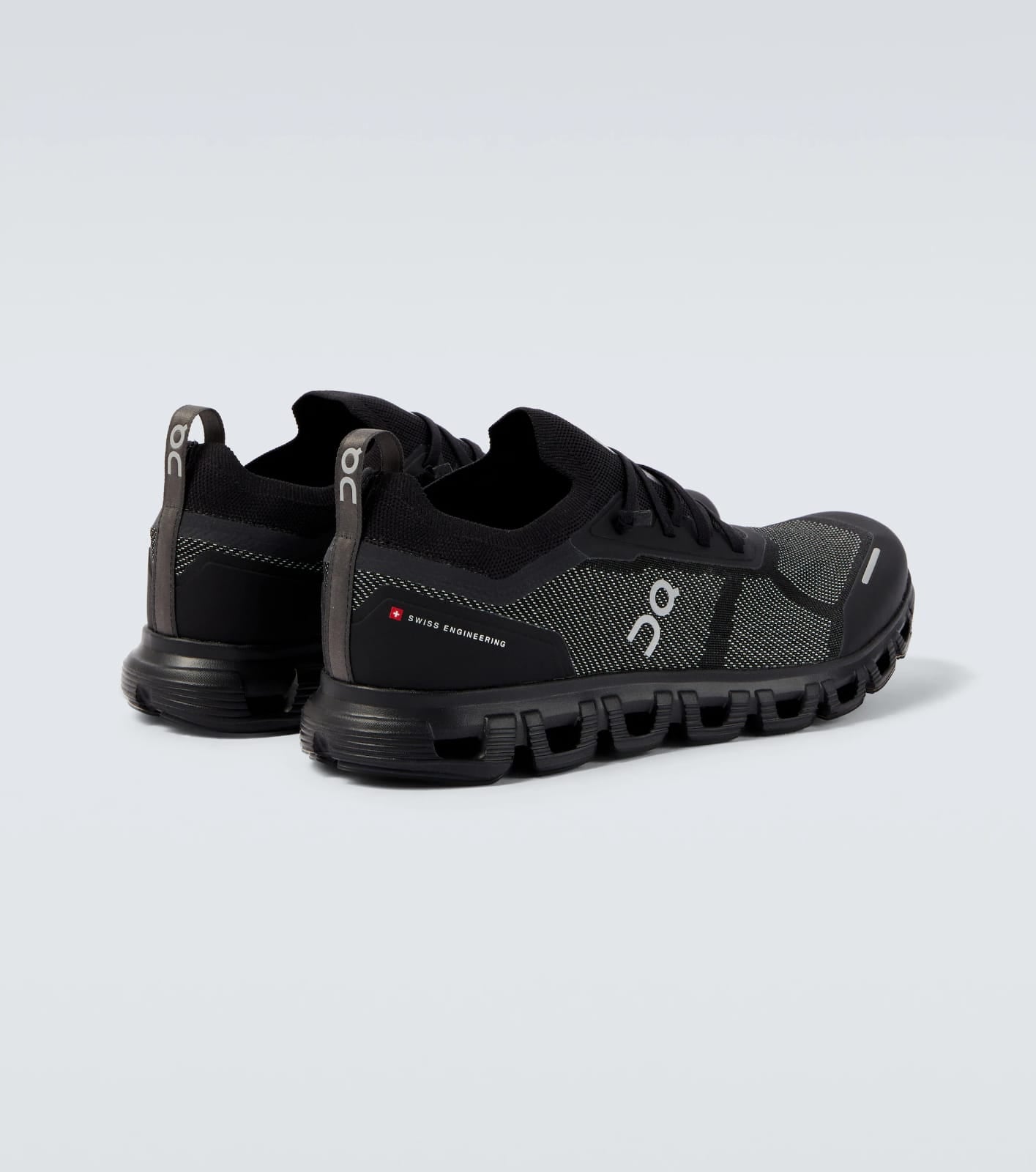 On Cloud 6 Versa Black
