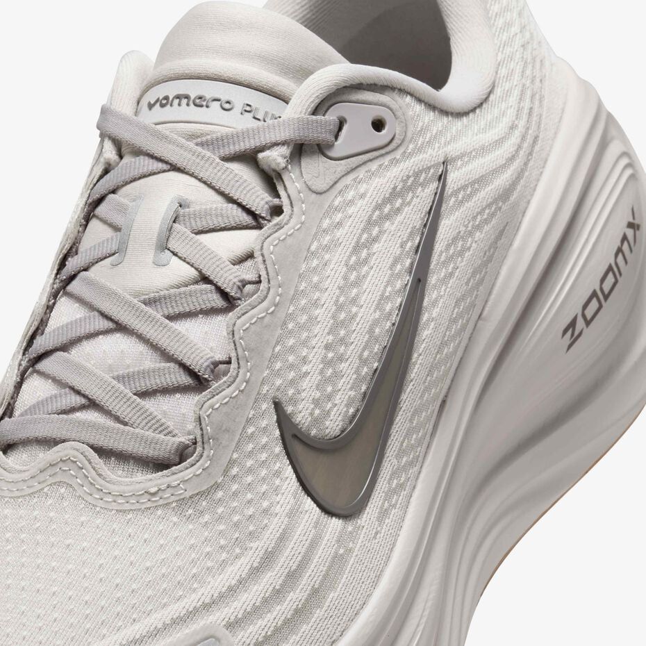 Nike Zoom Air "Metallic Silver/ Light Brown"