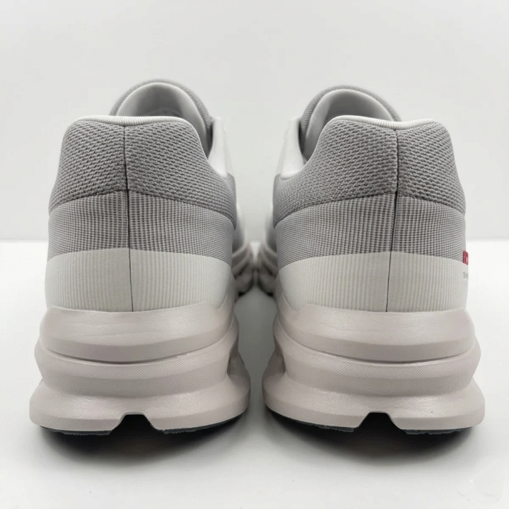 On Cloudrunner 2 "White Frost"