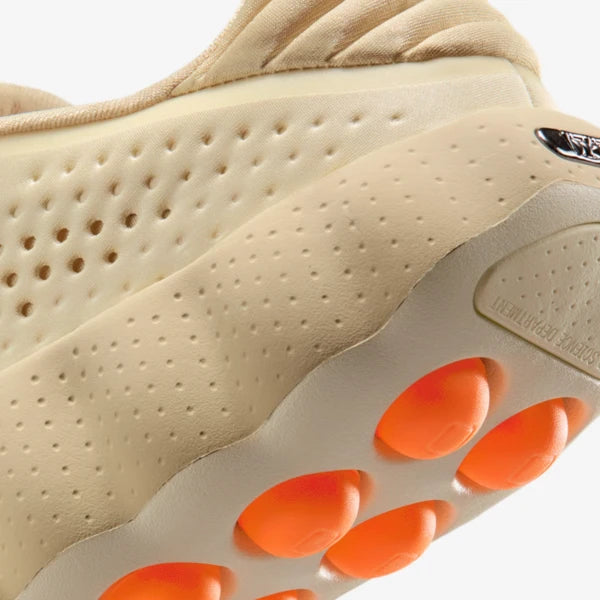 Nike Mind 002 "Beige"