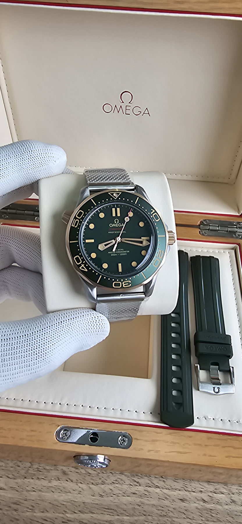 OMEGA SEAMASTER DIVER 300M