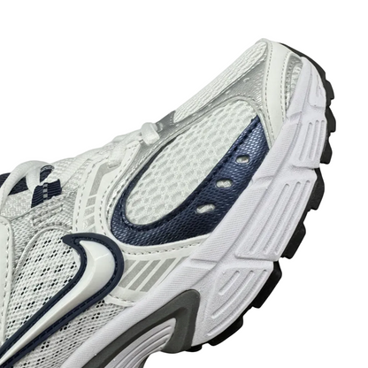 Nike V5 RNR, "Metallic Silver/Midnight Navy"