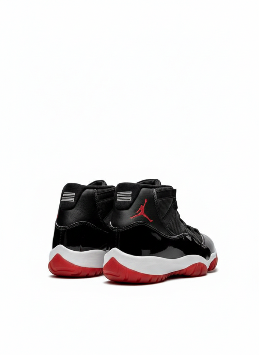 JORDAN 11 RETRO "Black"