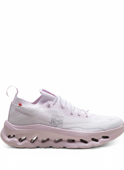 On Running Cloudtilt
LOEWE "Pale Pink"