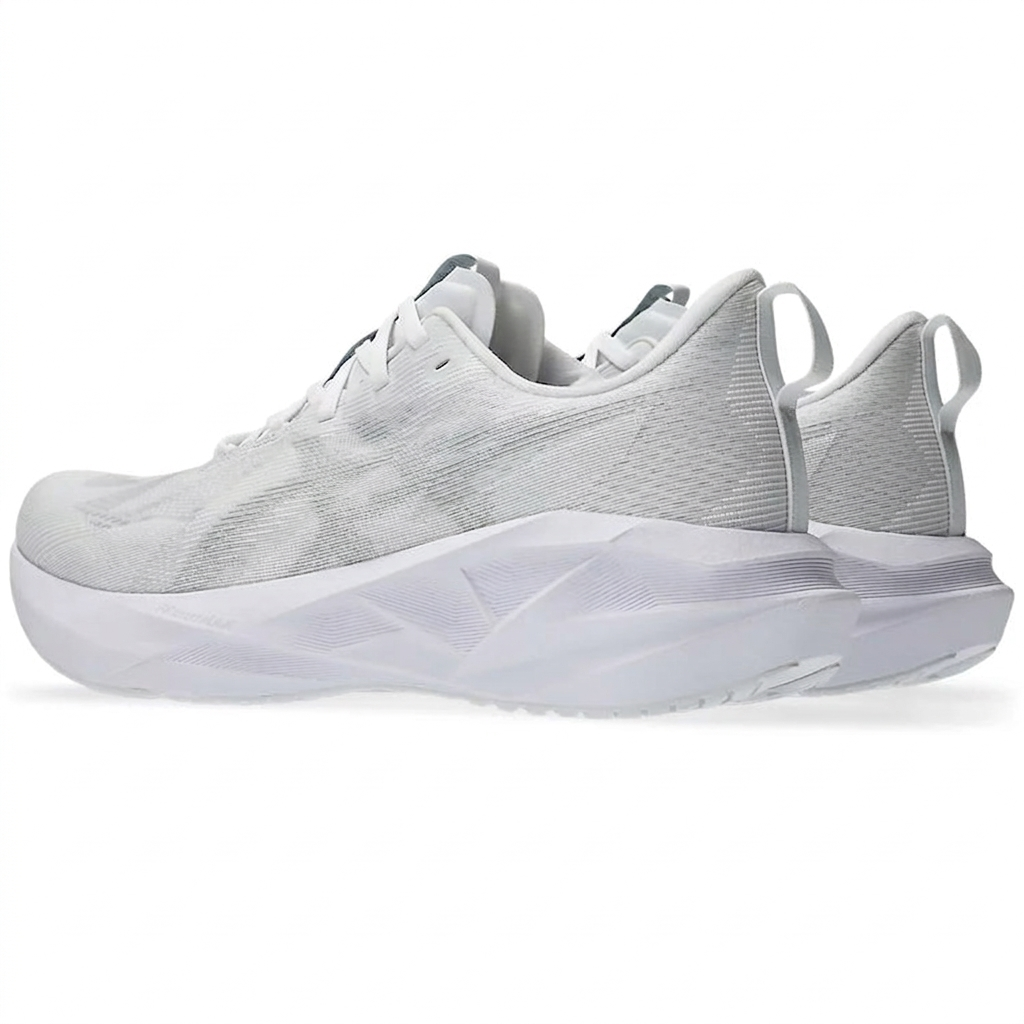 Asics Novablast 5LE "White/Piedmont Grey"