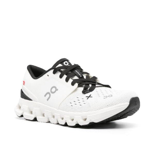 ON Cloud X ‘White/Black’