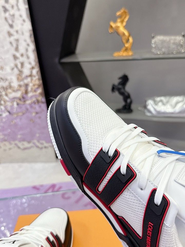 Louis Vuitton Trainer sneakers "Black/White"