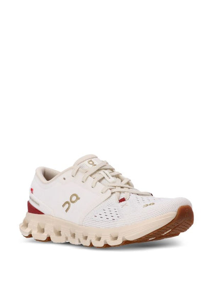 ON CLOUD X 4 IVORY / CREAM