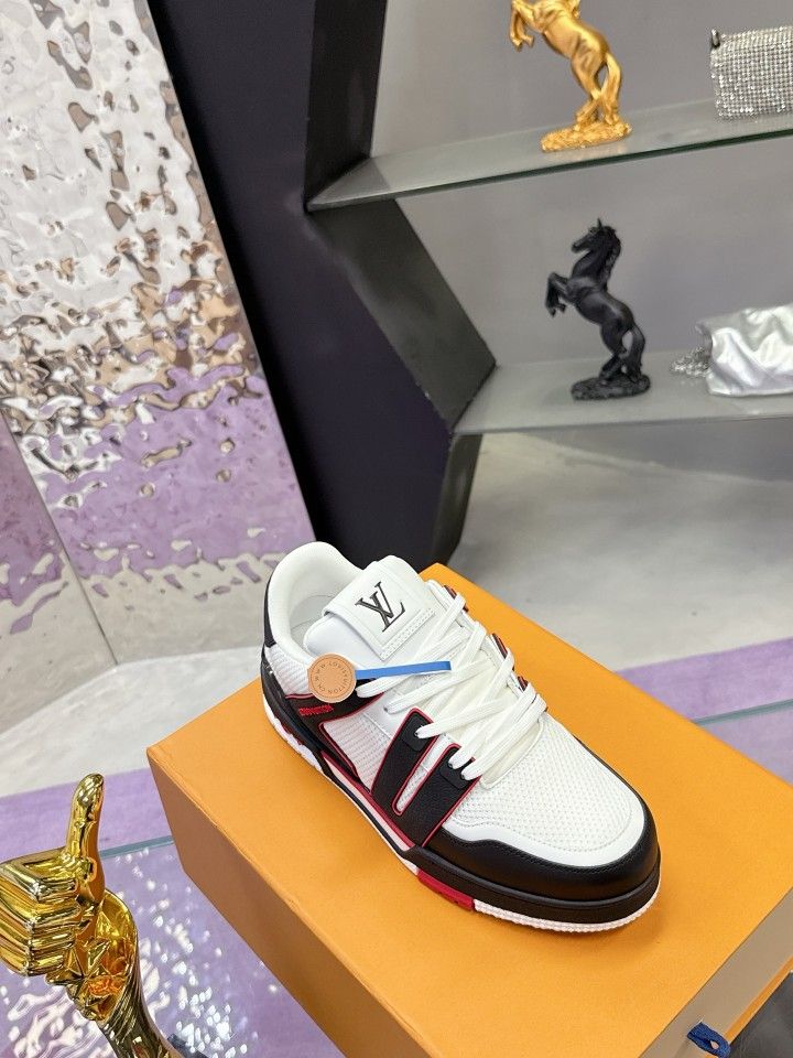 Louis Vuitton Trainer sneakers "Black/White"