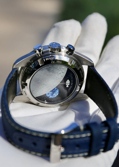 Omega Speedmaster Moonwatch Anniversary Series Silver Snoopy