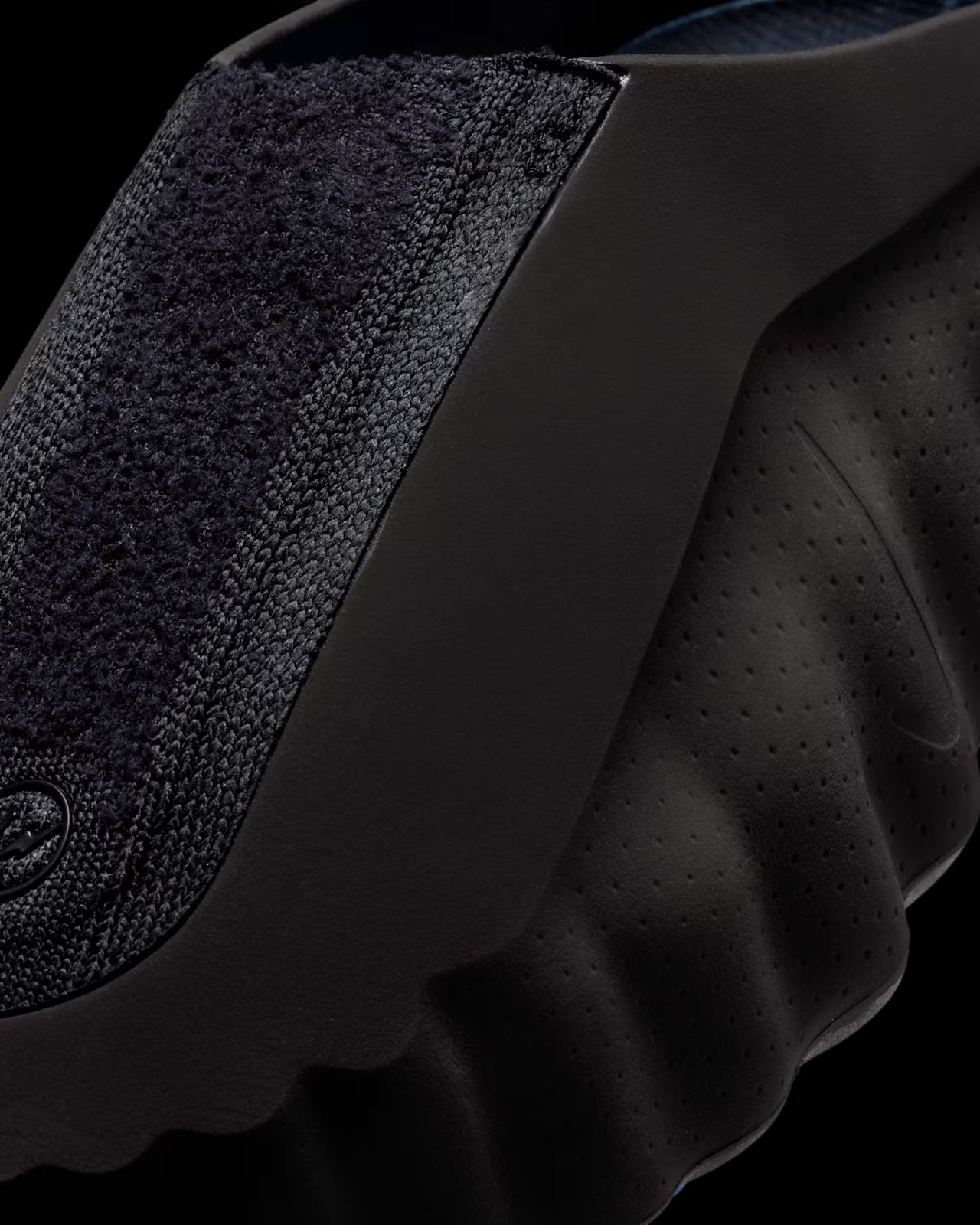 Nike Mind 001 X Fragment