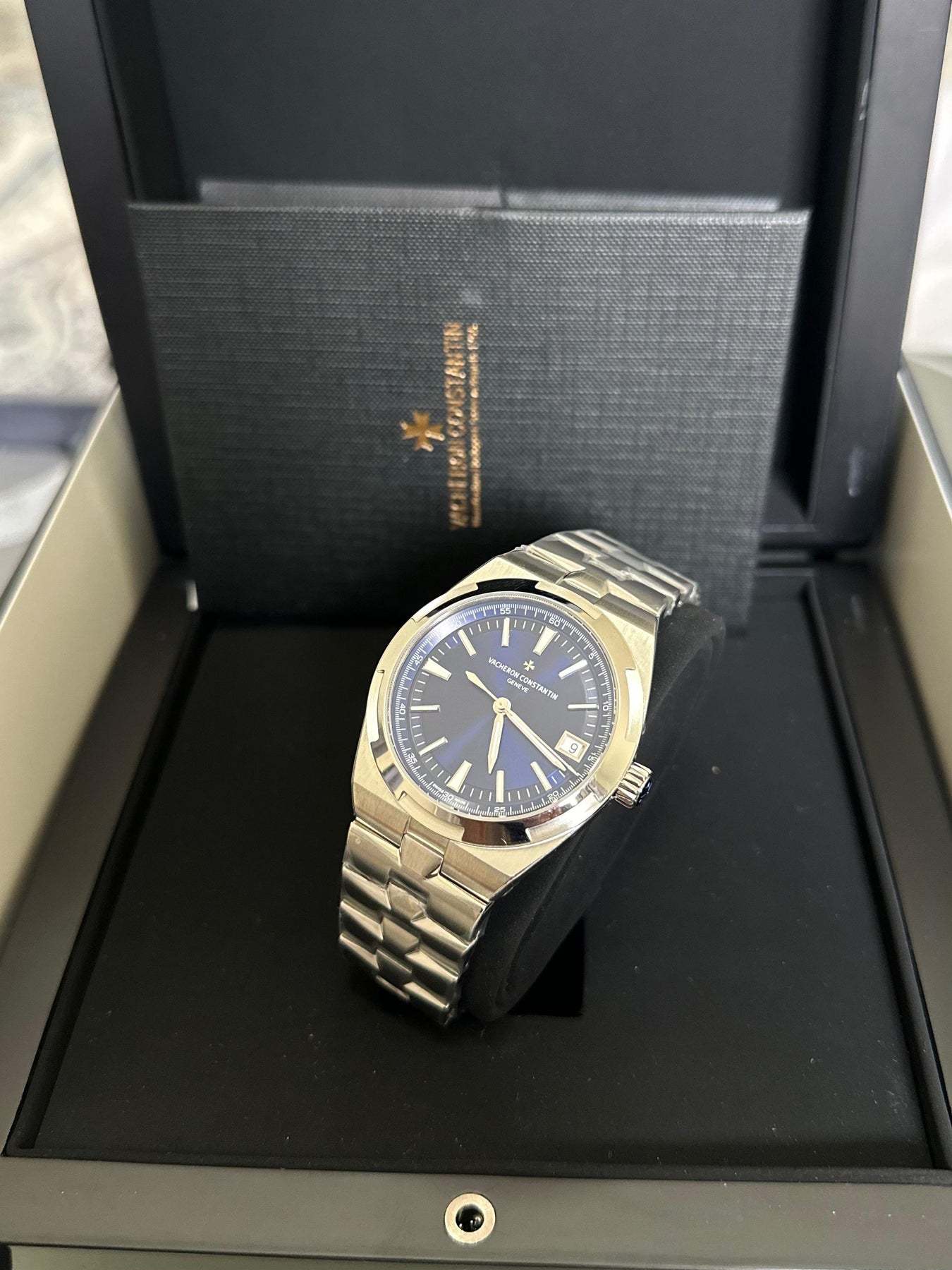 Vacheron Constantin Overseas 4500V/110A