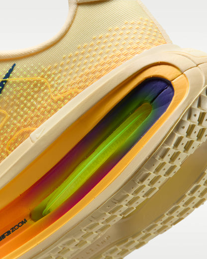 Nike Vomero Premium 
Alabaster