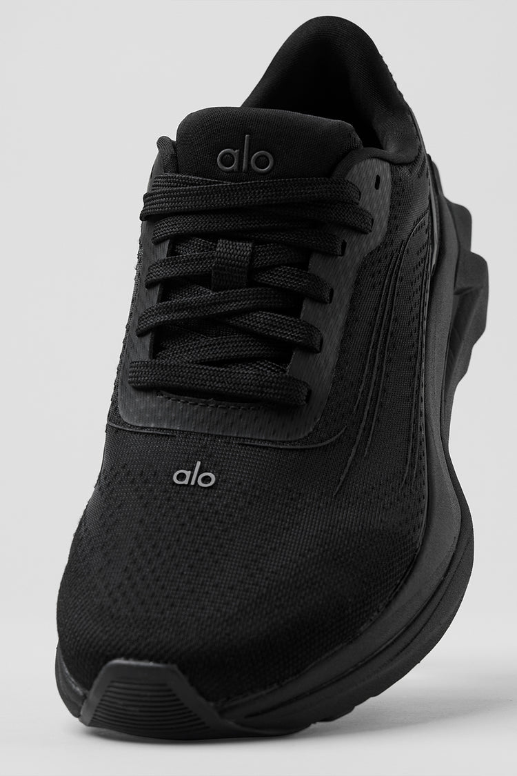 ALO YOGA Alo Runner " Black"