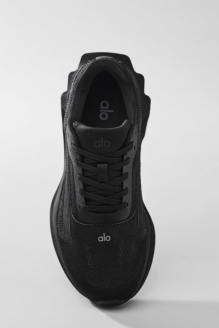 ALO YOGA Alo Runner " Black"
