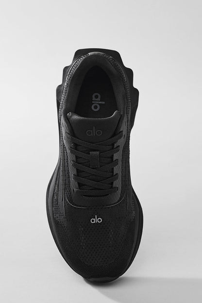 ALO YOGA Alo Runner " Black"