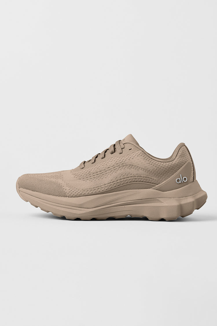 ALO YOGA Alo Runner "Beige"