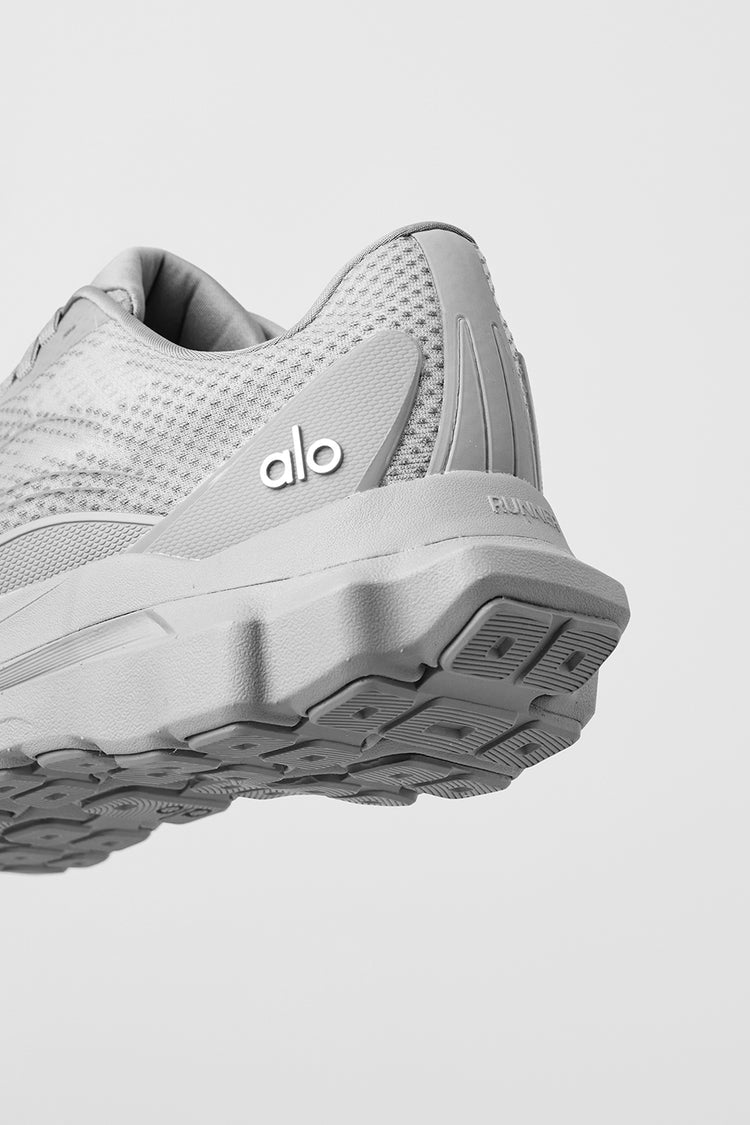 ALO YOGA Alo Runner "Grey"