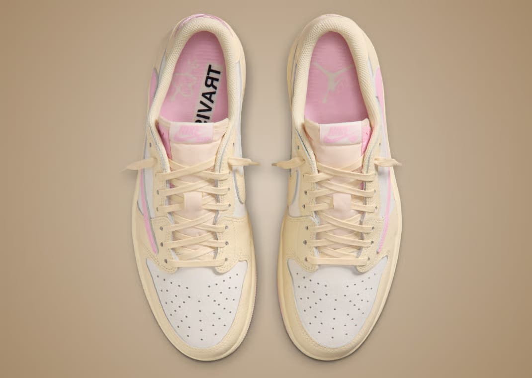 Jordan 1 Retro Low OG SP
‎Travis Scott Shy Pink