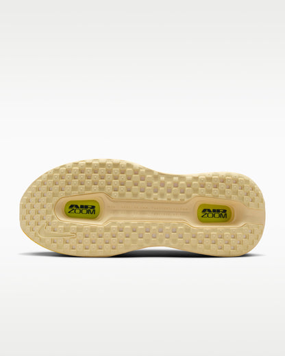 Nike Vomero Premium 
Alabaster