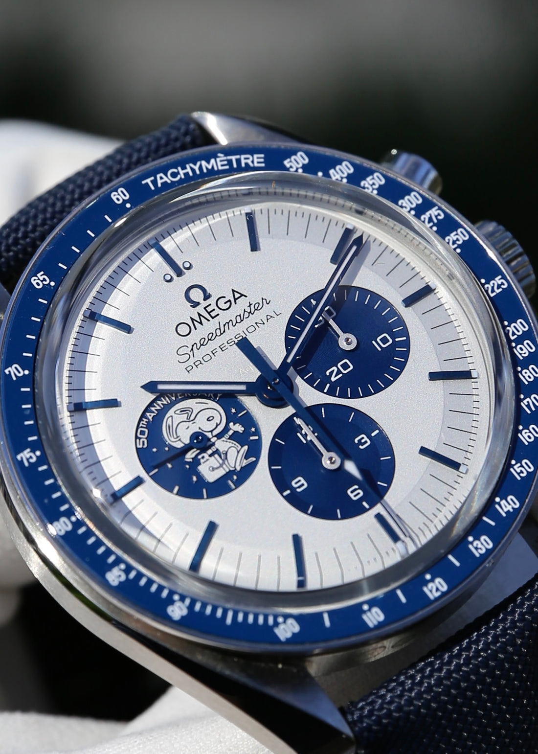 Omega Speedmaster Moonwatch Anniversary Series Silver Snoopy