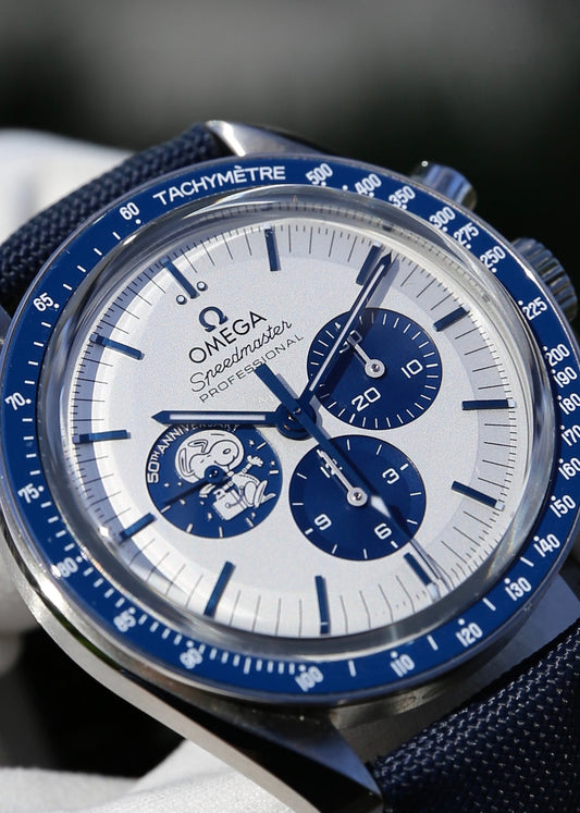 Omega Speedmaster Moonwatch Anniversary Series Silver Snoopy