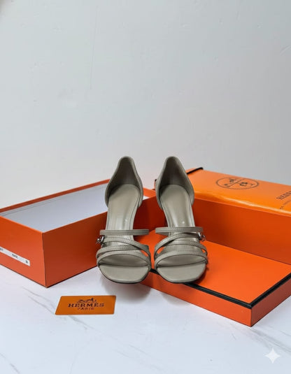 Hermés Lipstick 105 Sandals Beige