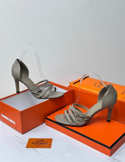Hermés Lipstick 105 Sandals Beige
