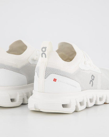 On Cloud 6 Versa White