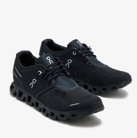 On Cloud 5 WP ‘All Black’