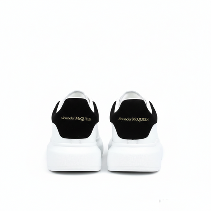 ALEXANDER MCQUEEN 
BLACK/WHITE’