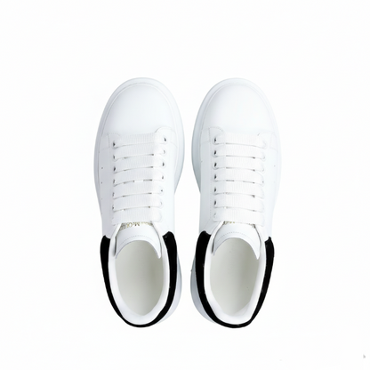 ALEXANDER MCQUEEN 
BLACK/WHITE’