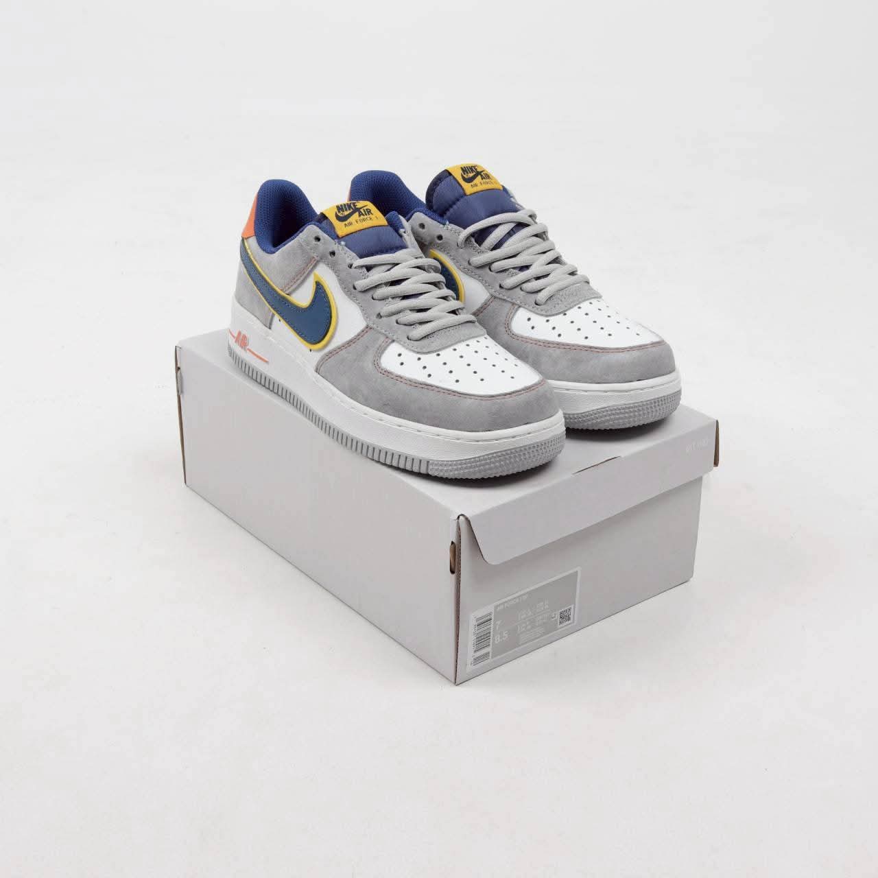 Nike Air Force Sneakers Low 1
"White/ Navy Blue/Yellow/Orange"