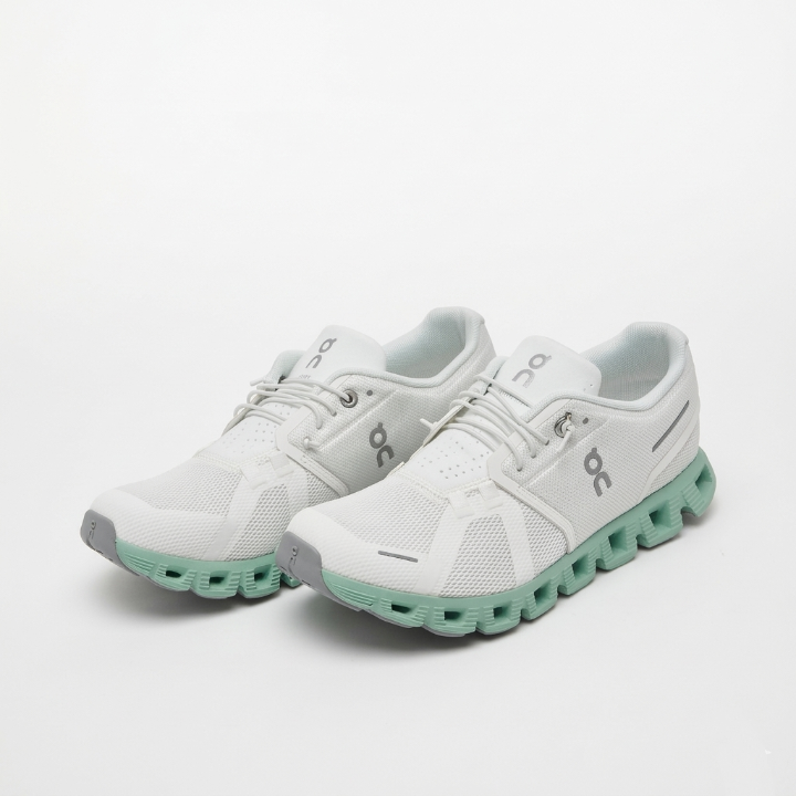 On Running Cloud 5 "White/Creek"