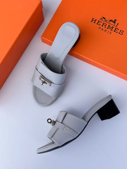 Hermès Gigi 50 sandals "Purple"