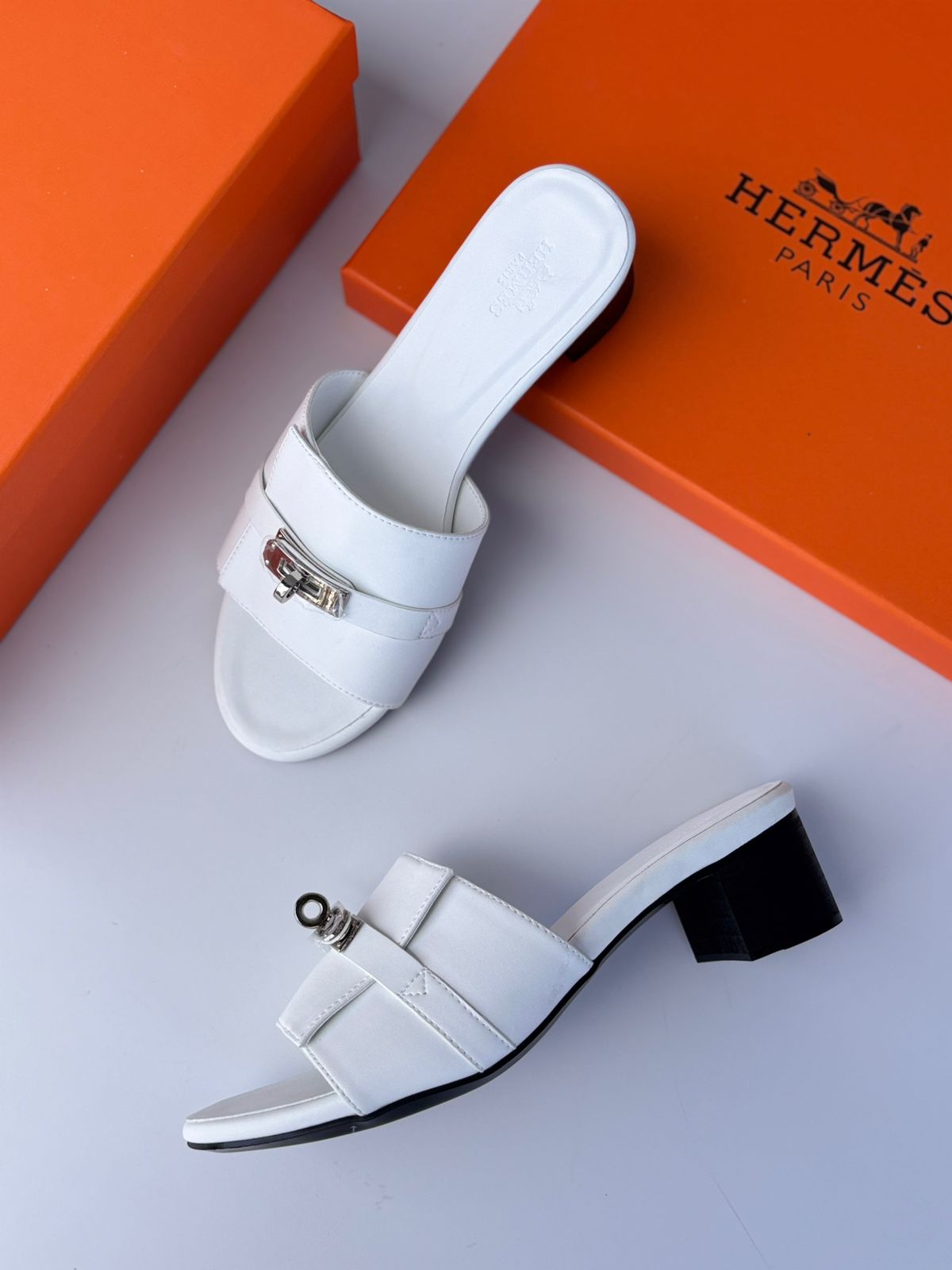 Hermès Gigi 50 sandals "White"