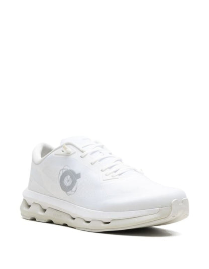On Cloudzone "White Ice"