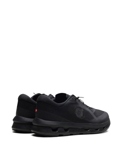 On Running Cloudzone Sneaker "Black"