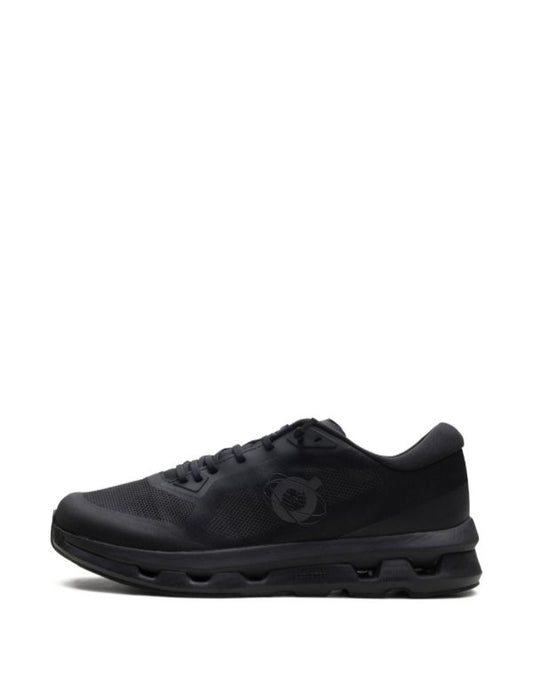 On Running Cloudzone Sneaker "Black"