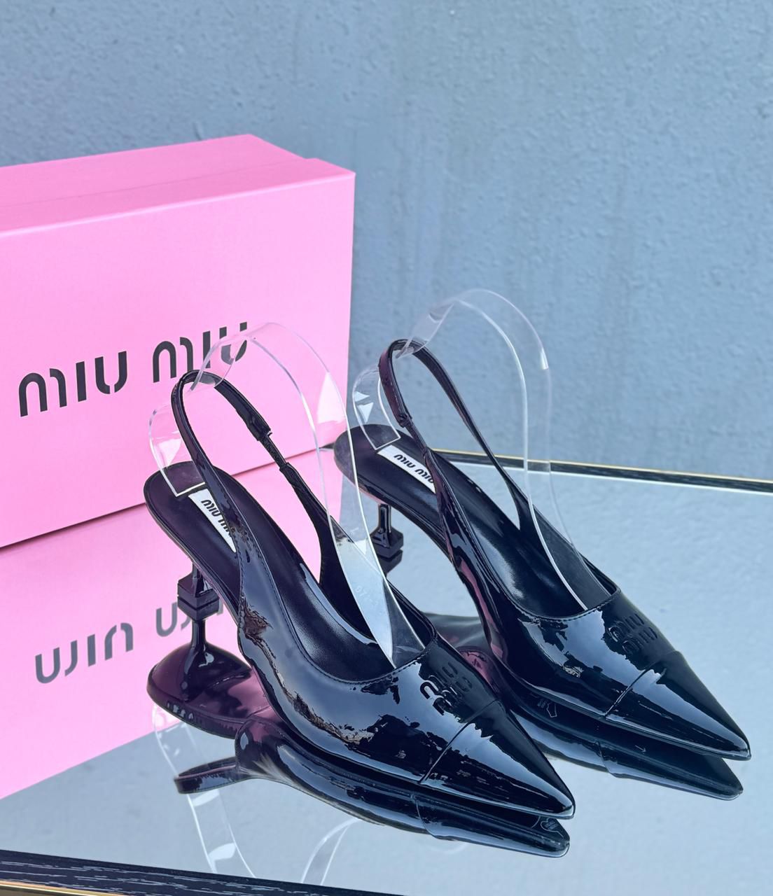 Miu Miu Patent leather Slingback Pumps "Black"