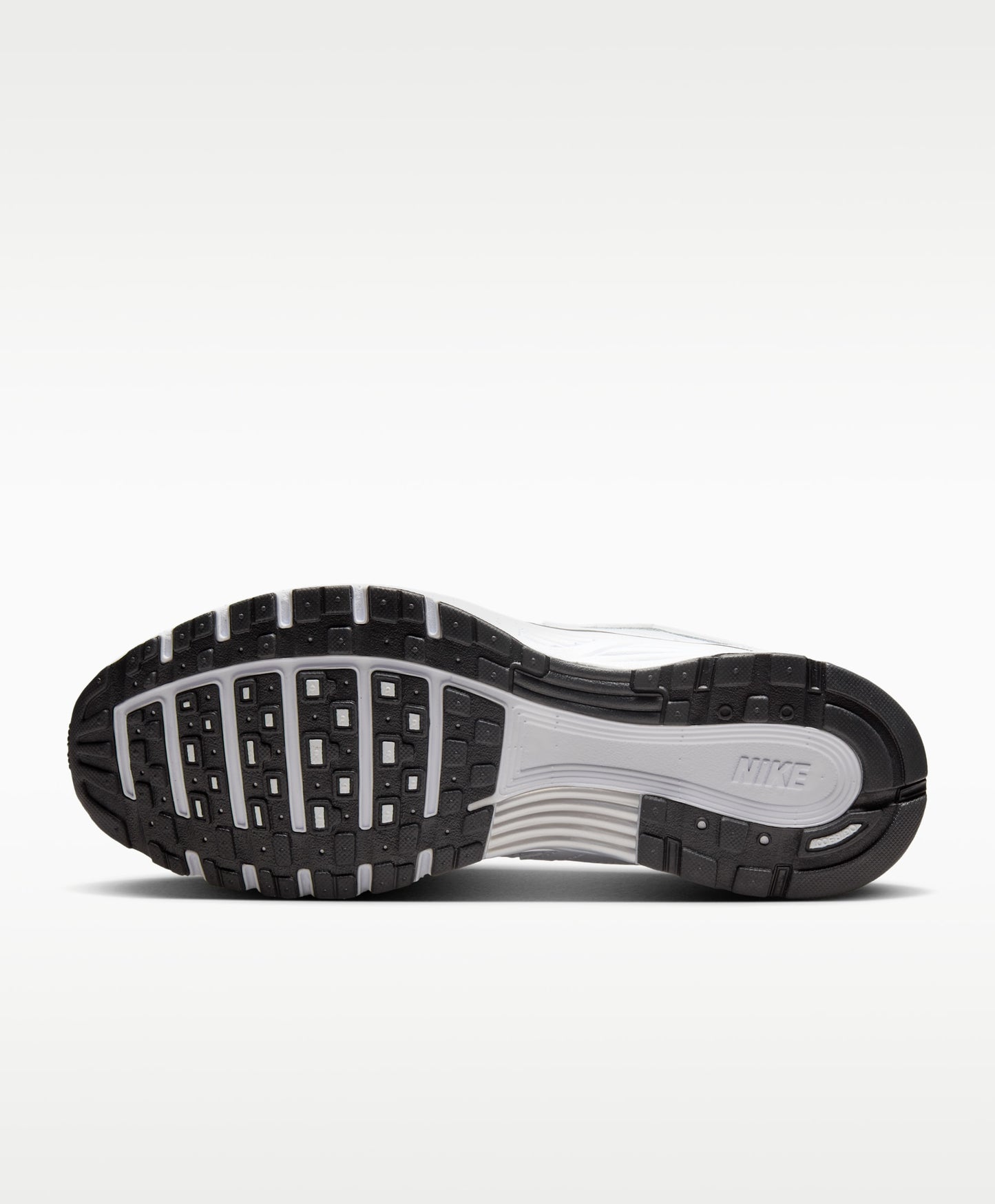 Nike P-6000 Sneaker "White/Black/Silver"