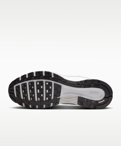 Nike P-6000 Sneaker "White/Black/Silver"