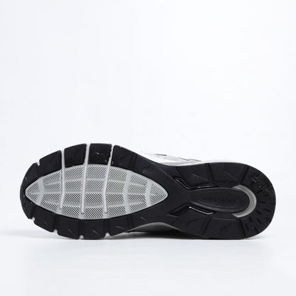 New Balance 990v5 Sneakers "Grey"