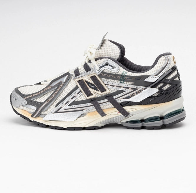 New Balance 1906A "Tech Explosion" Sneaker "Silver Metallic/ White"