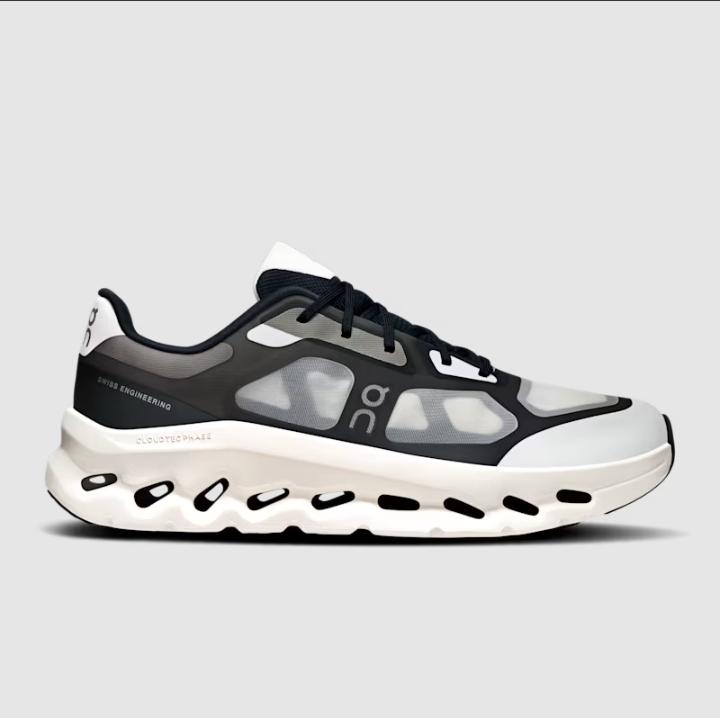 On Running Cloudtilt Remix  "Black / Ivory"