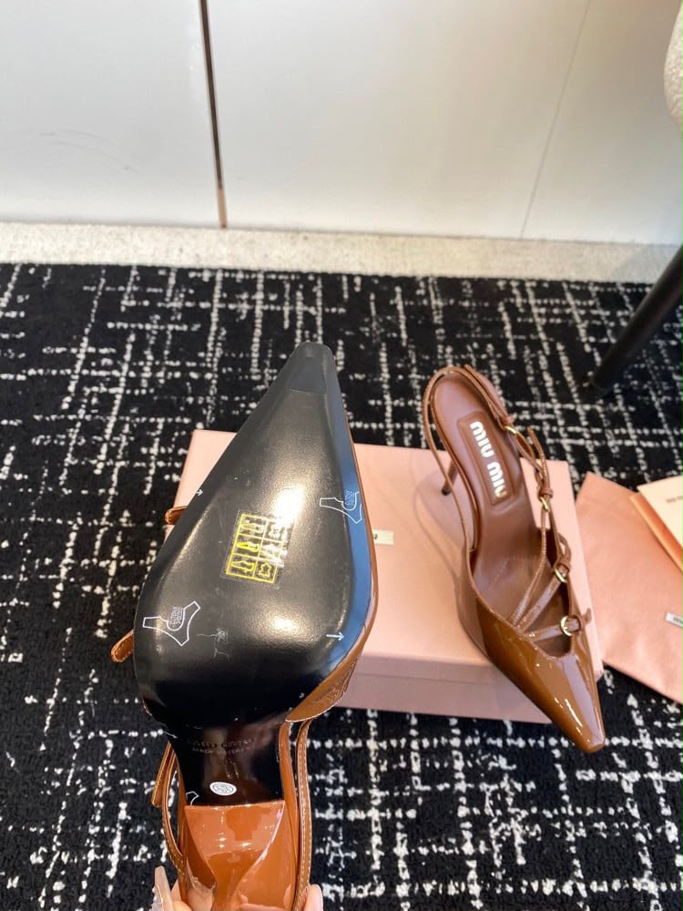 Miu Miu patent leather slingback pumps "Brown"