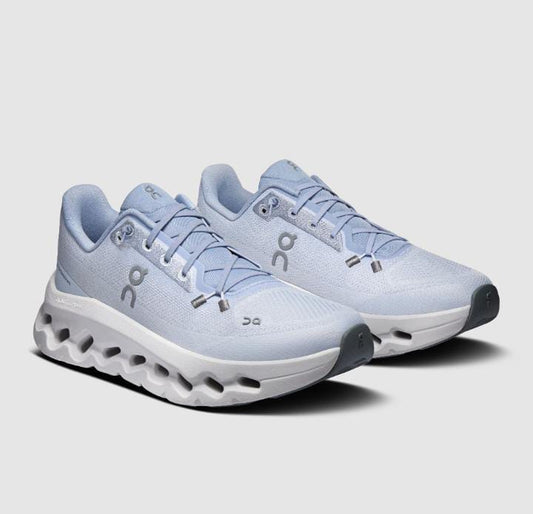 On Running Cloudtilt
"Light blue/ Beige"