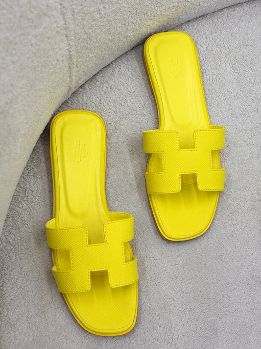 Hermès Oran Sandal "Yellow"